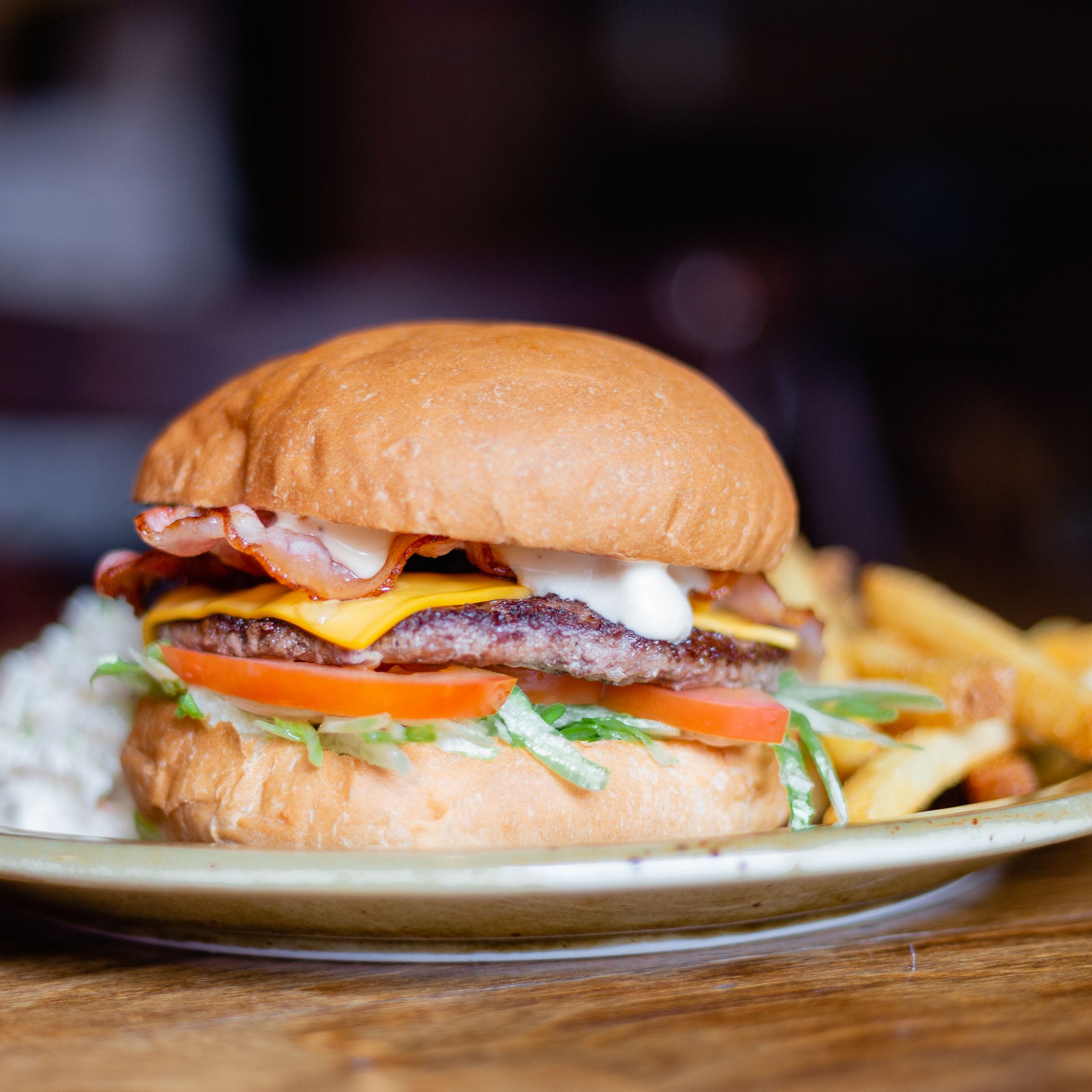 Zarillo Tampere Ravintola Burger Klassikkoburger Tampereella